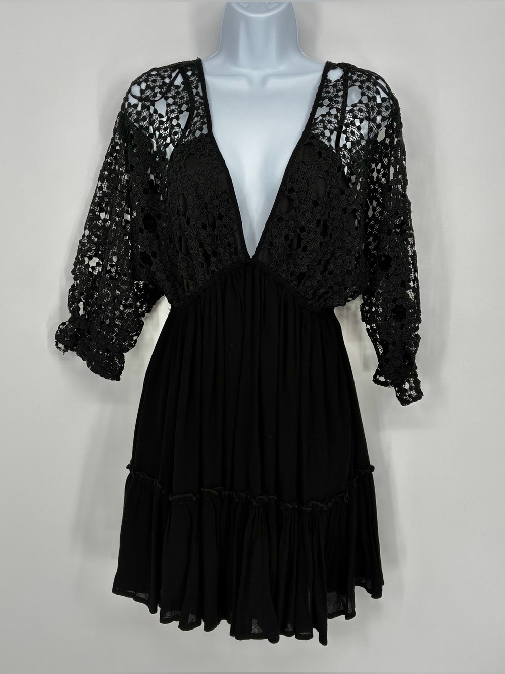 Petal & Pup Carrie Dress Black Lace Cutout Back Mini Dress NWT Size 4